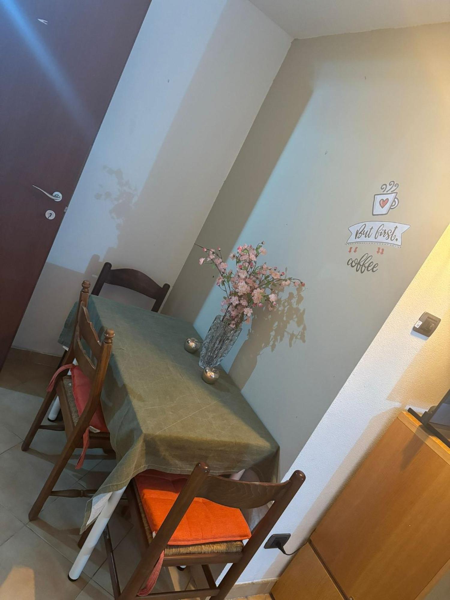 Private Room With Independent Entrance آركوريه المظهر الخارجي الصورة
